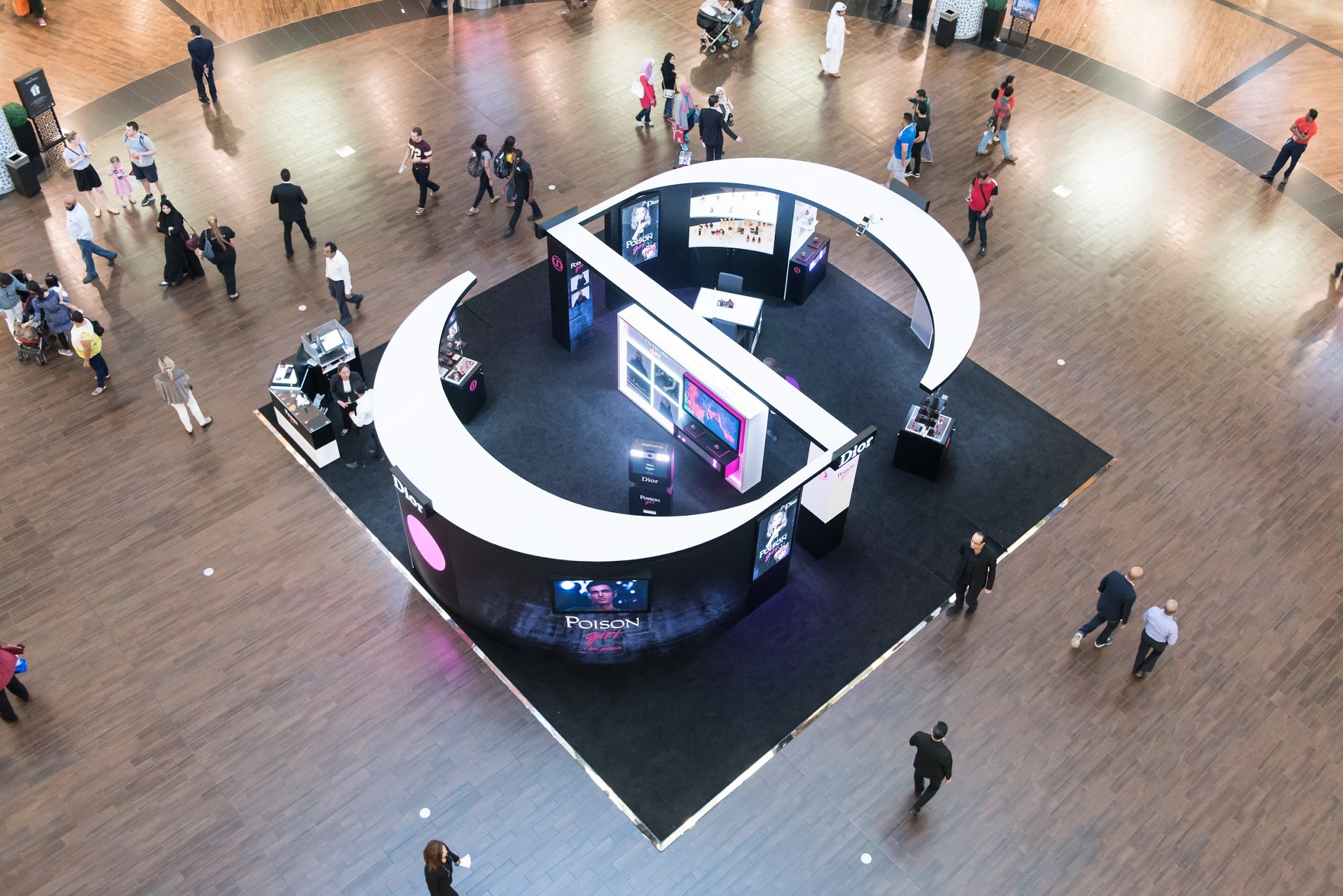 Dior — Poison Podium Dubai Mall