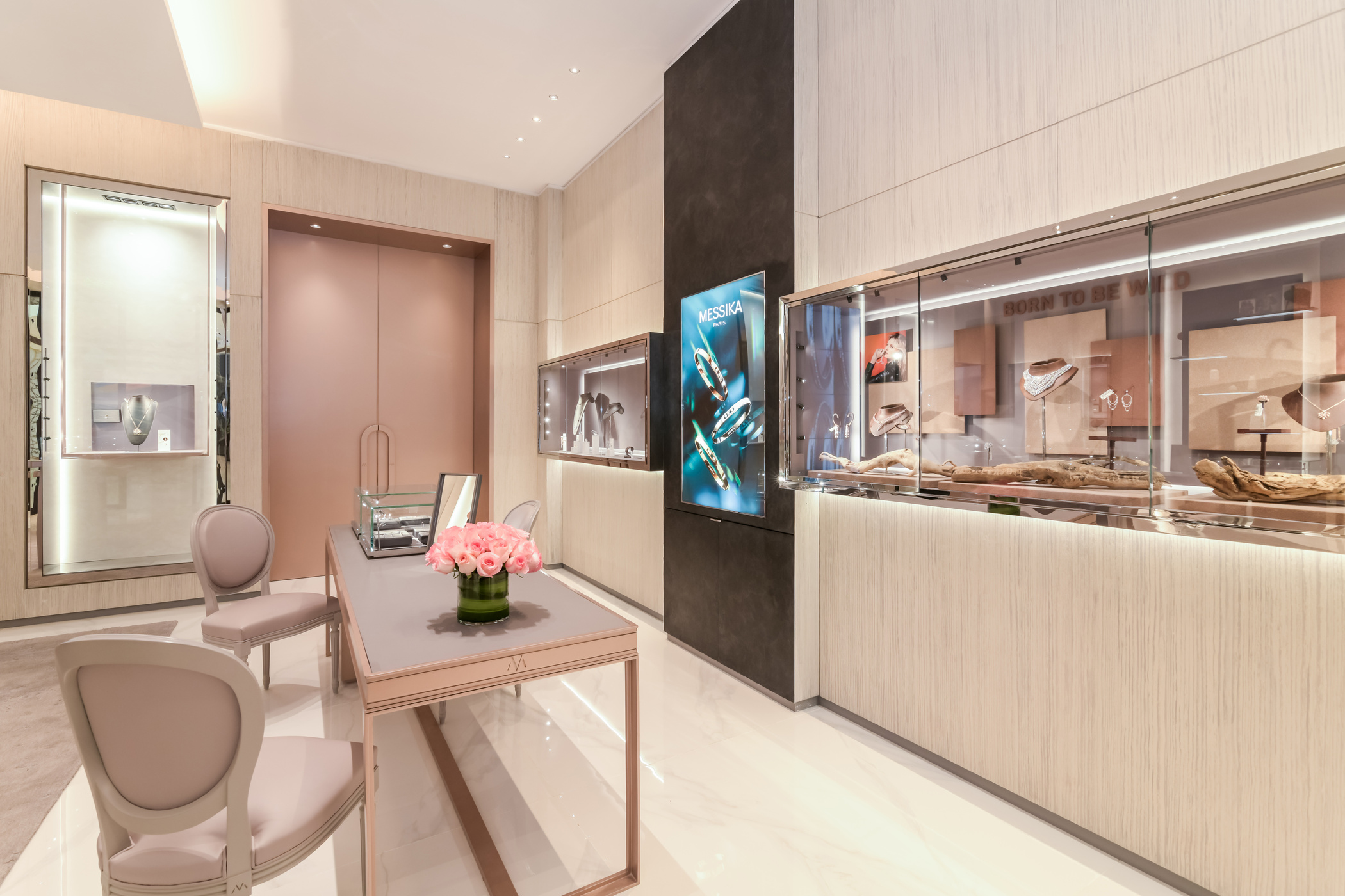 Messika — Faisaliyah Riyadh